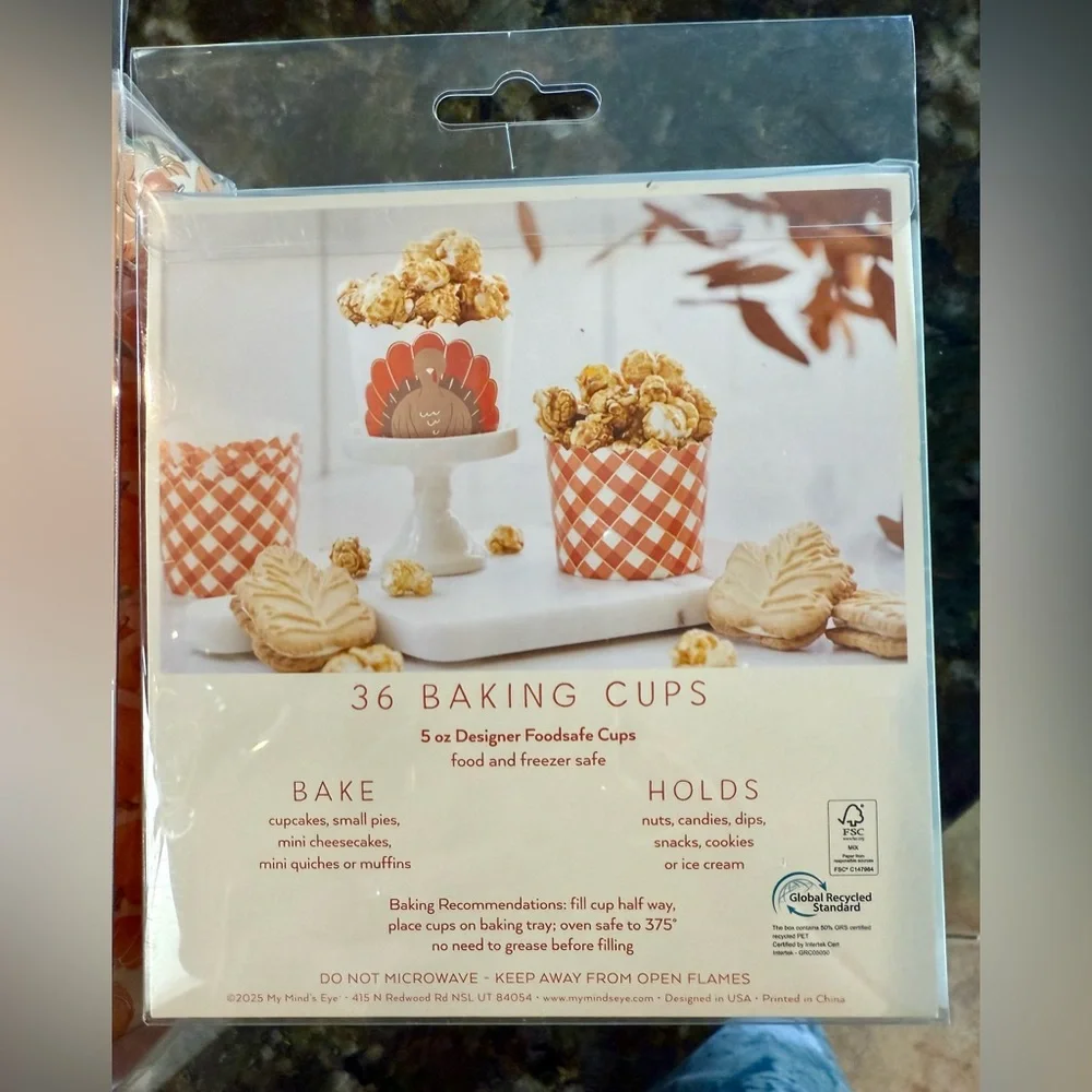 Fall themed baking cups